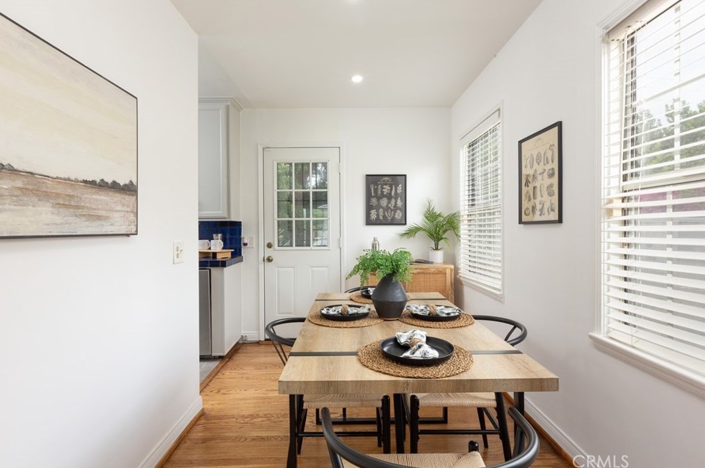 419 46 St, Long Beach CA  90807-1426 exterior