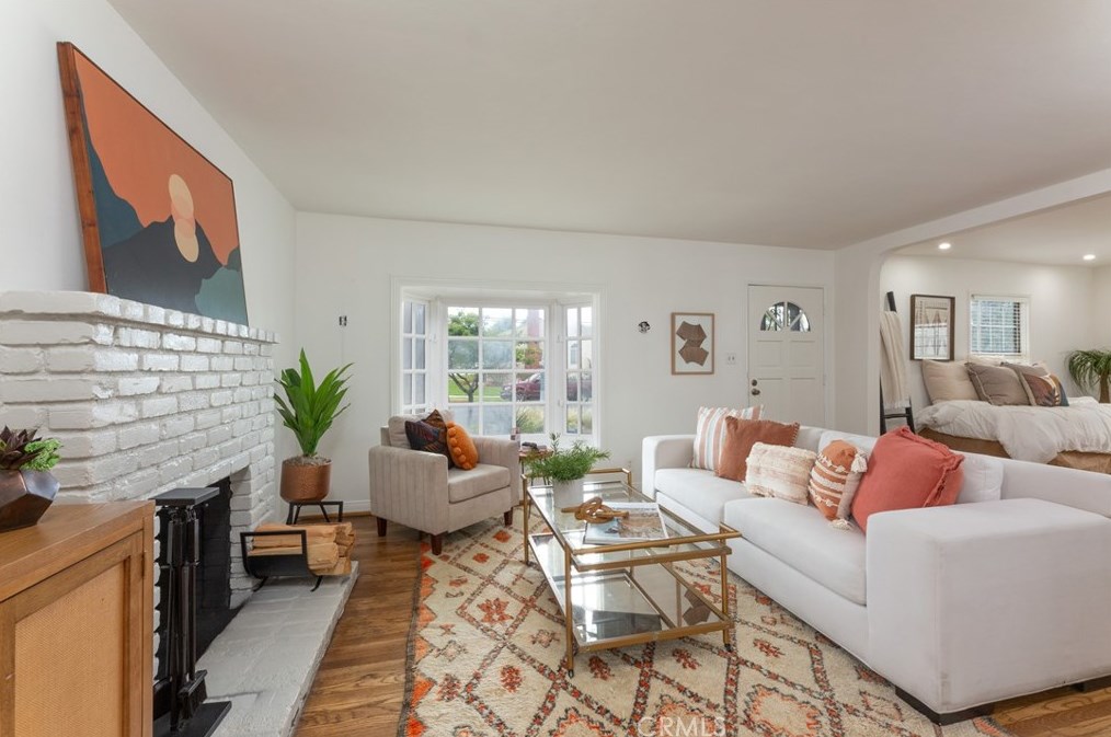 419 46 St, Long Beach CA  90807-1426 exterior