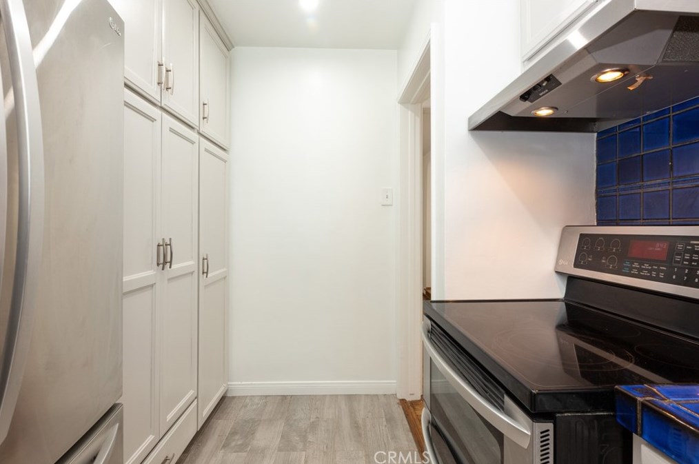 419 46 St, Long Beach CA  90807-1426 exterior