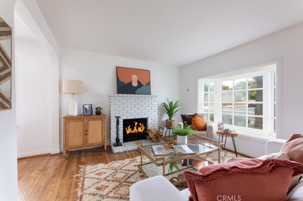 419 46 St, Long Beach CA  90807-1426 exterior