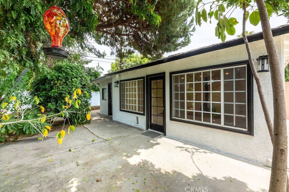 419 46 St, Long Beach CA  90807-1426 exterior