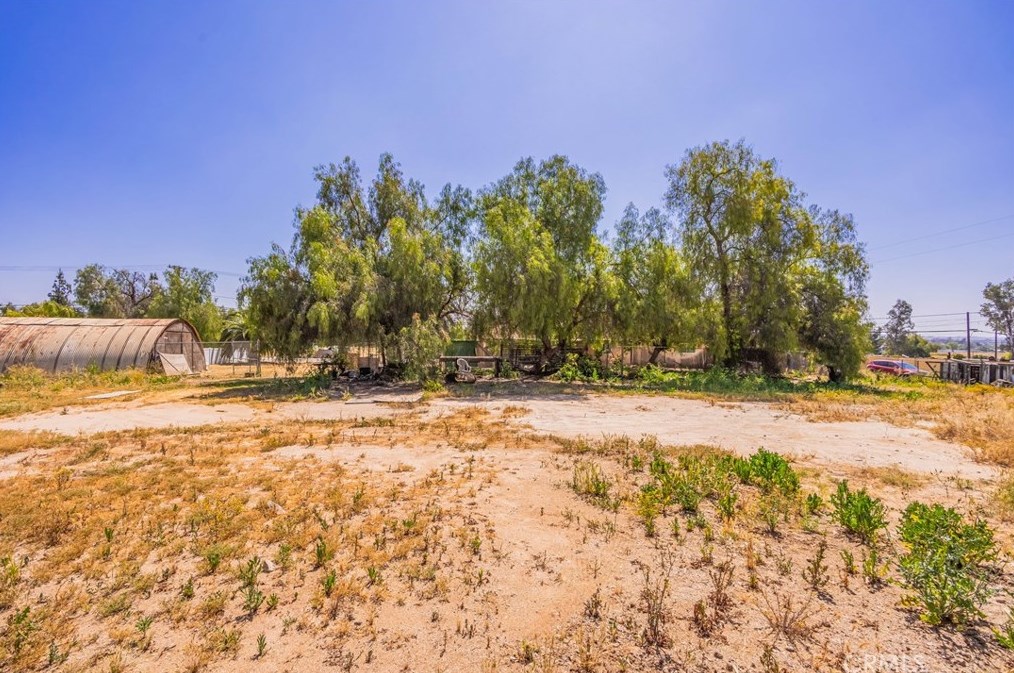 18395 Alexander St, Perris CA 92570-8454 exterior