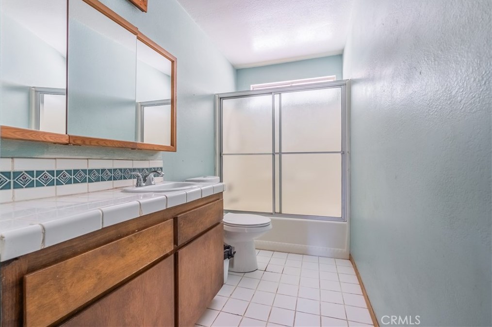 18395 Alexander St, Perris CA 92570-8454 exterior