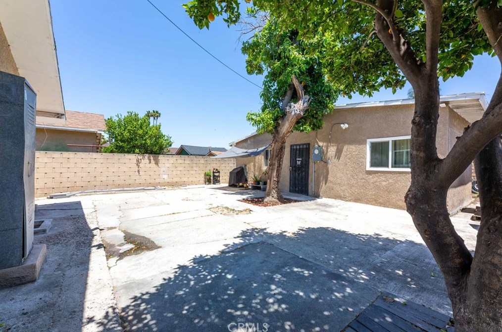 414 Emily St, Anaheim CA  92805-4734 exterior