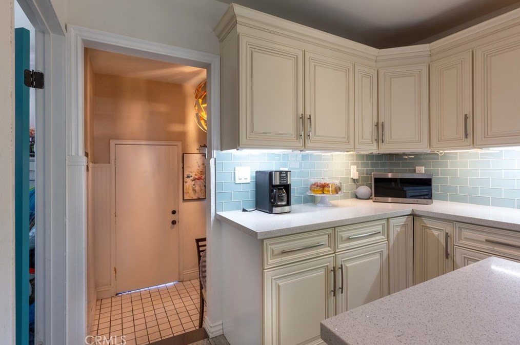 414 Emily St, Anaheim CA  92805-4734 exterior