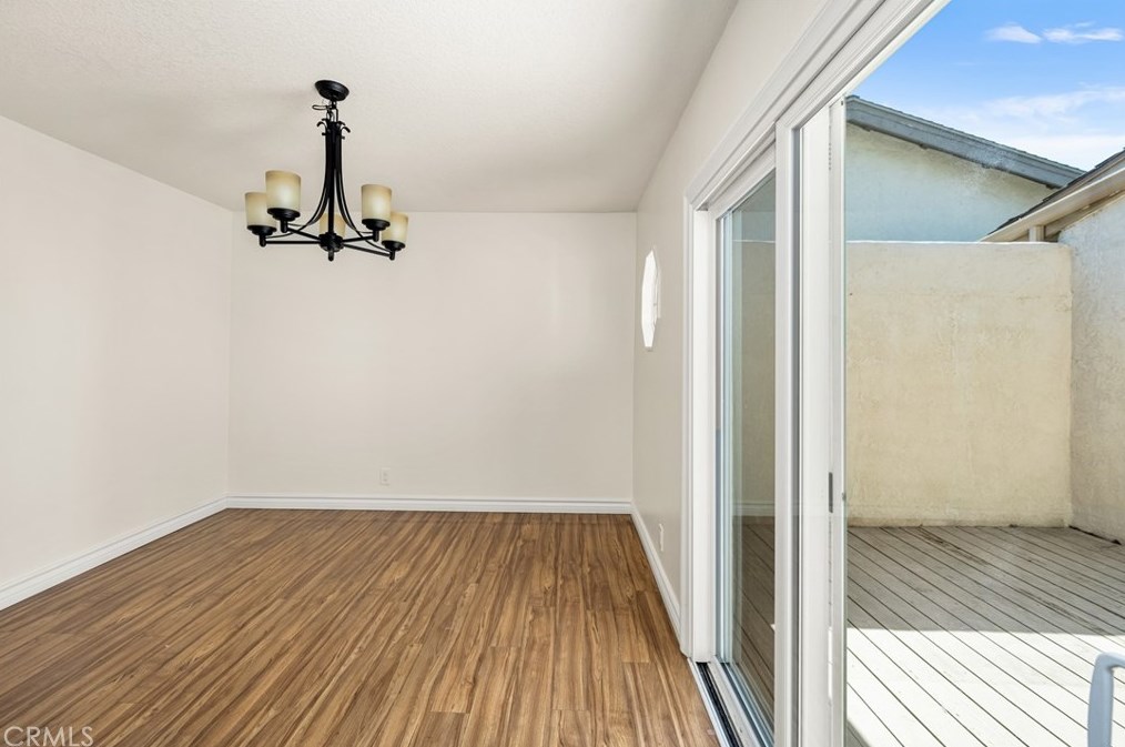 2100 Wellington Ave, Santa Ana CA 92701-3183 exterior