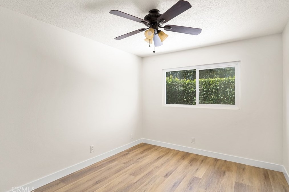 2100 Wellington Ave, Santa Ana CA 92701-3183 exterior