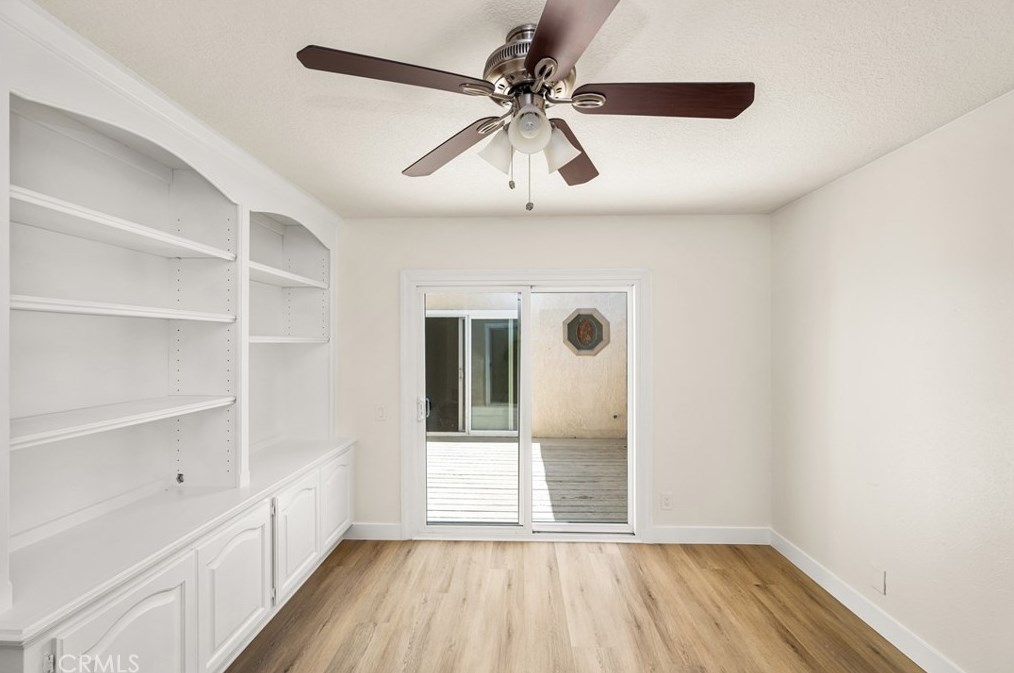 2100 Wellington Ave, Santa Ana CA 92701-3183 exterior