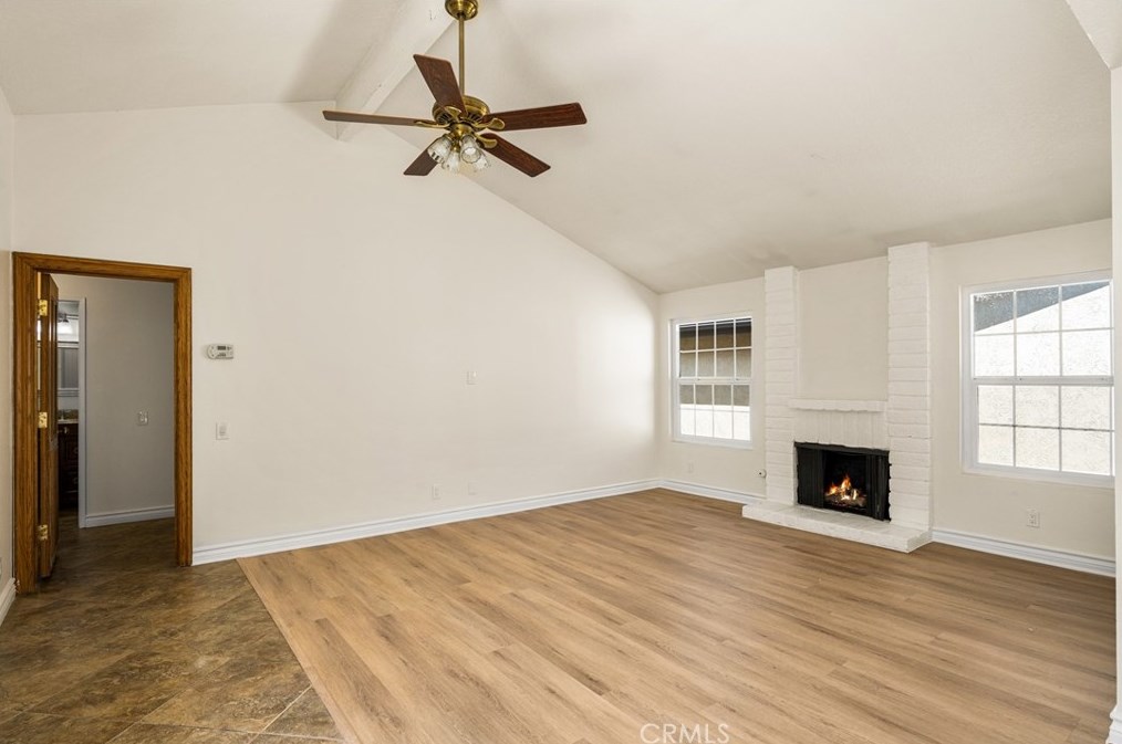 2100 Wellington Ave, Santa Ana CA 92701-3183 exterior