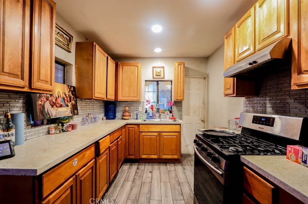 3959 Wallace St, Riverside CA  92509-6840 exterior