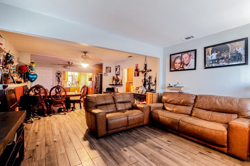 3959 Wallace St, Riverside CA  92509-6840 exterior