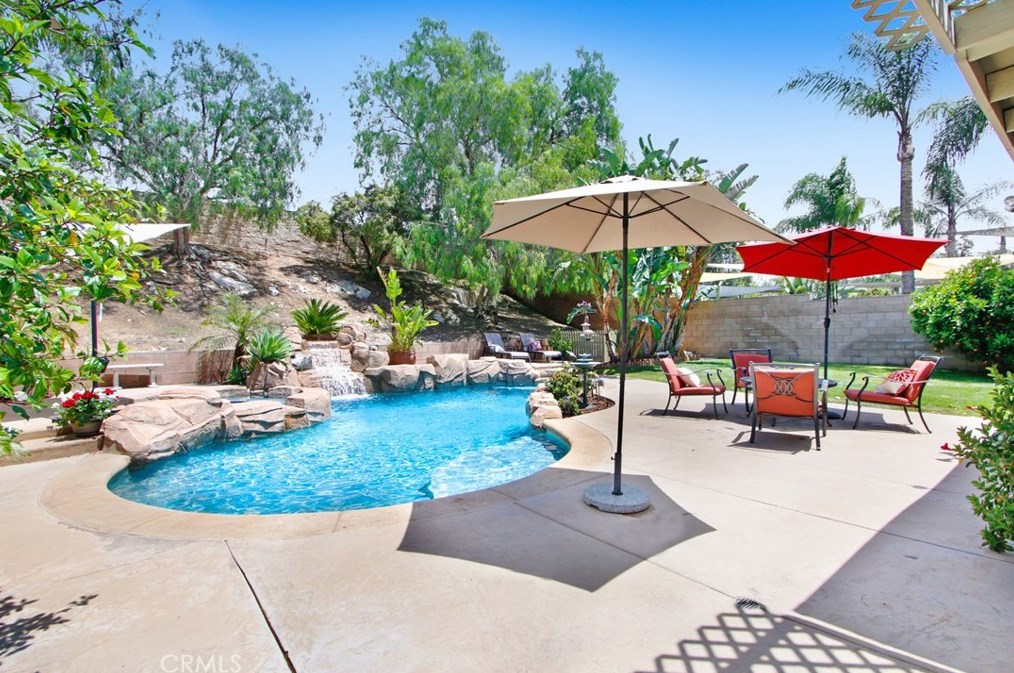 8900 Greenlawn St, Riverside CA  92508-2507 exterior