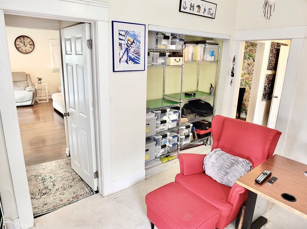 742 Toledo Walk, Long Beach CA  90813-4915 exterior