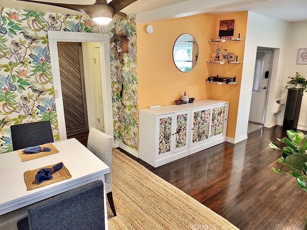 742 Toledo Walk, Long Beach CA  90813-4915 exterior