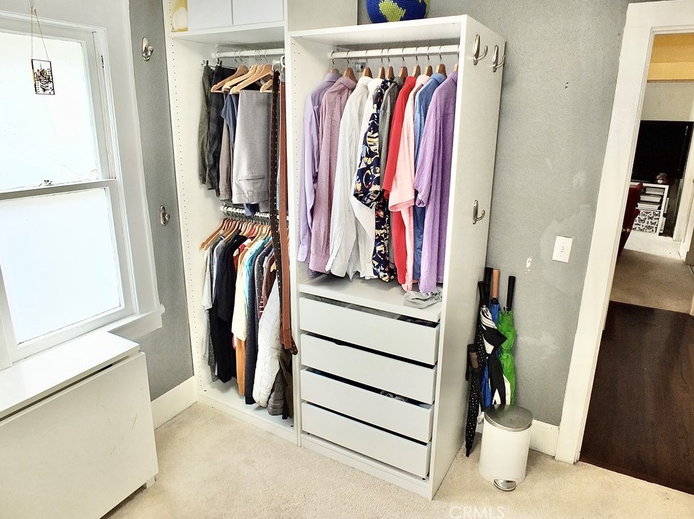 742 Toledo Walk, Long Beach CA  90813-4915 exterior