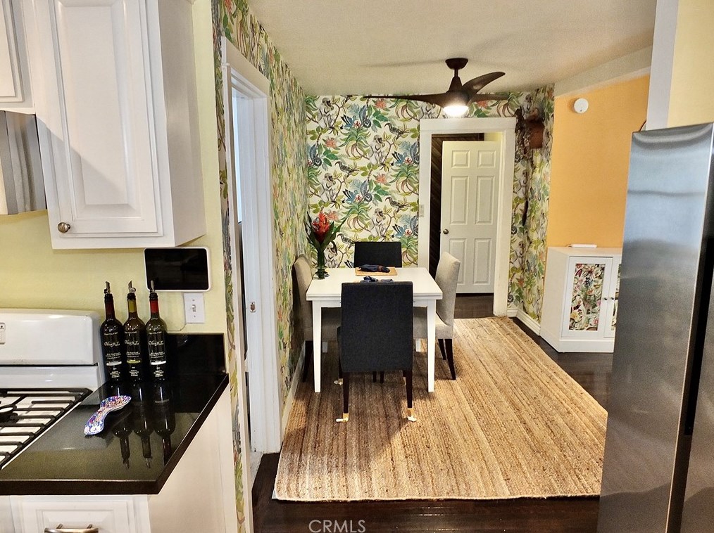 742 Toledo Walk, Long Beach CA  90813-4915 exterior