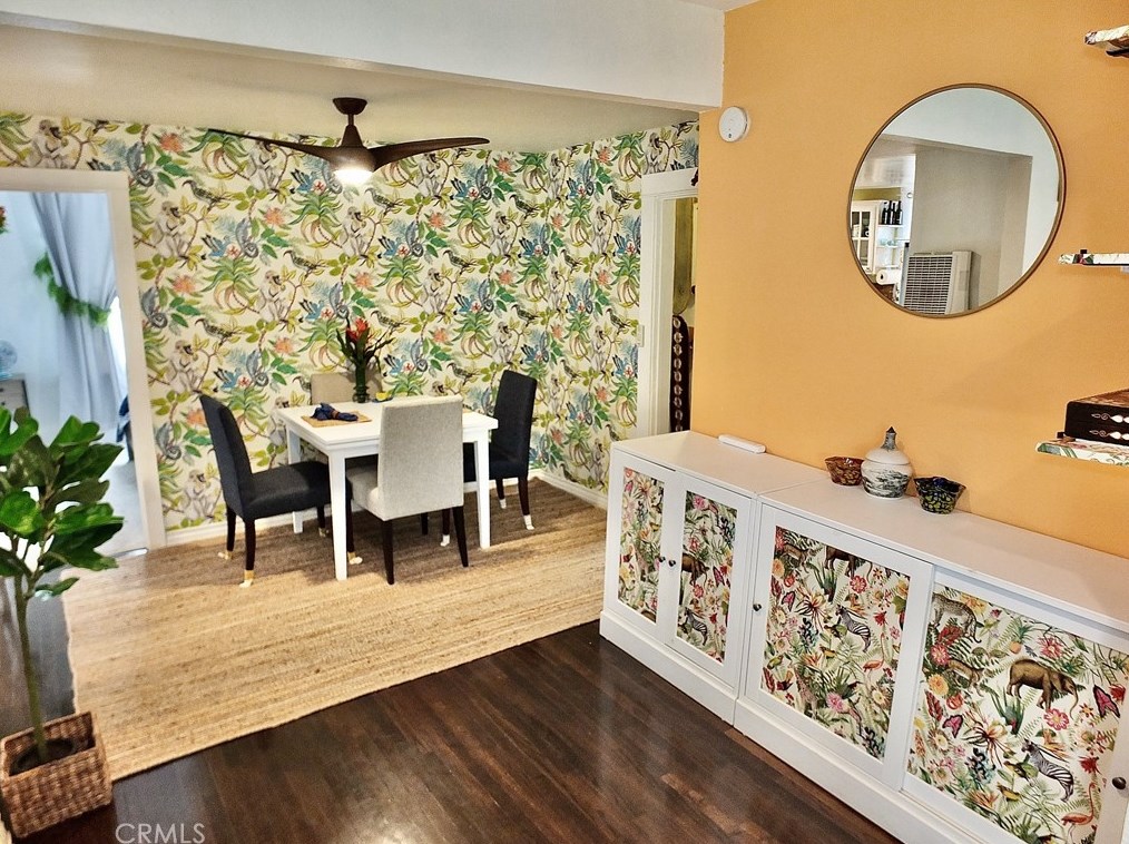 742 Toledo Walk, Long Beach CA  90813-4915 exterior