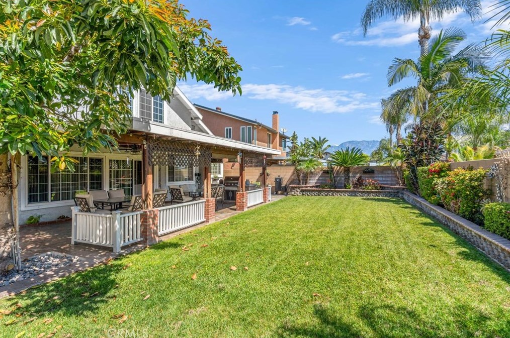 2437 Sandpiper Pl, Ontario CA  91761-6249 exterior