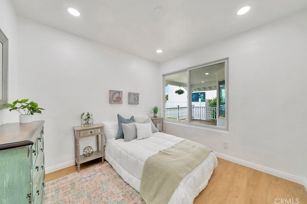 4831 Redbluff Cir, Irvine CA  92604-2475 exterior