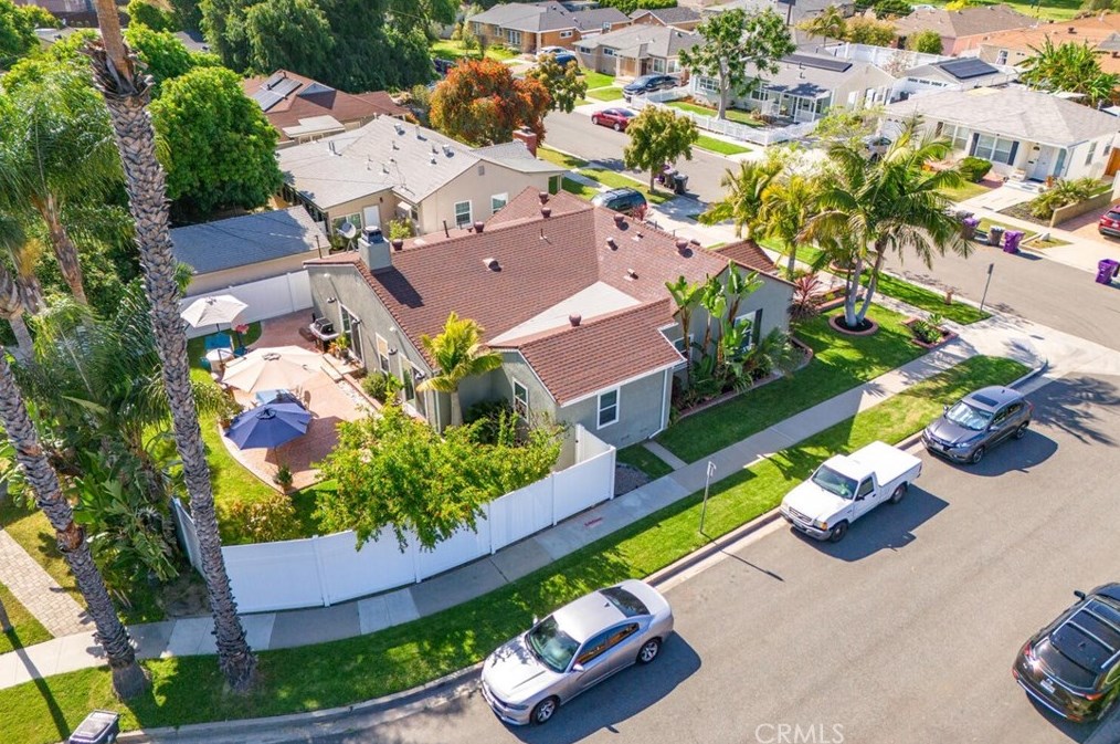 4924 Ferro St, Long Beach CA  90815-2738 exterior