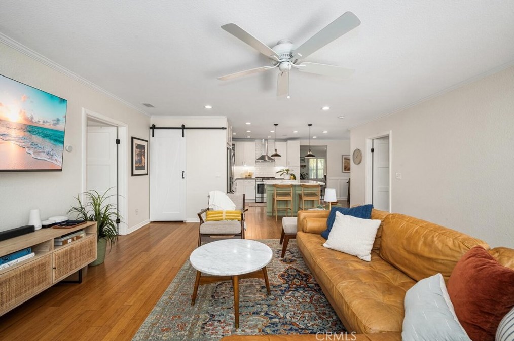 4924 Ferro St, Long Beach CA  90815-2738 exterior