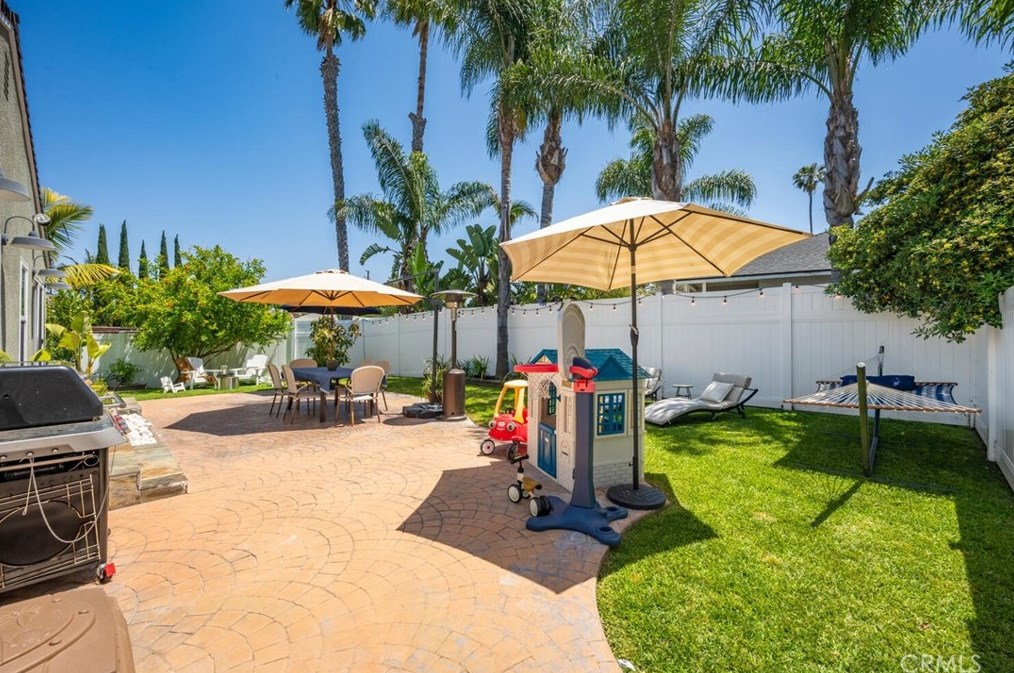 4924 Ferro St, Long Beach CA  90815-2738 exterior