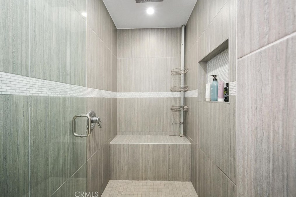 4924 Ferro St, Long Beach CA  90815-2738 exterior