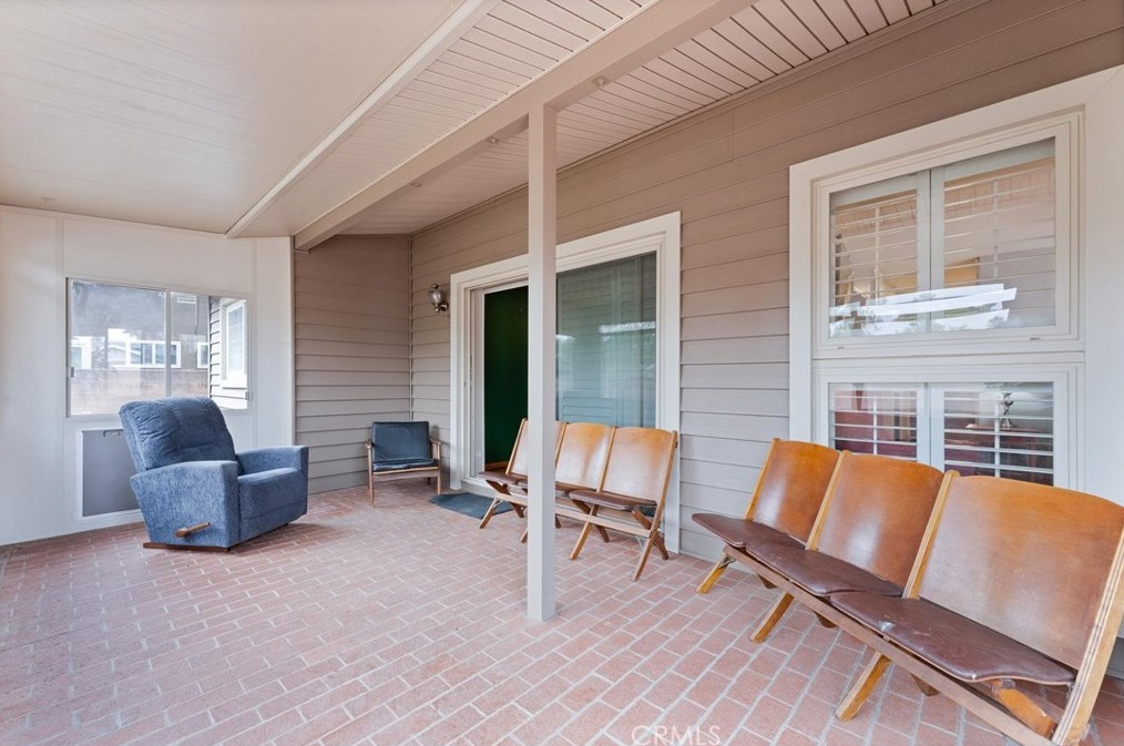 8224 Brunswick Ave, Riverside CA  92504-2408 exterior