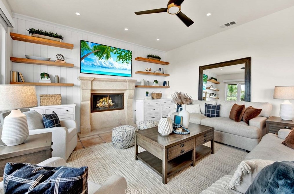 2424 San Miguel Dr, Orange CA  92867-8600 exterior