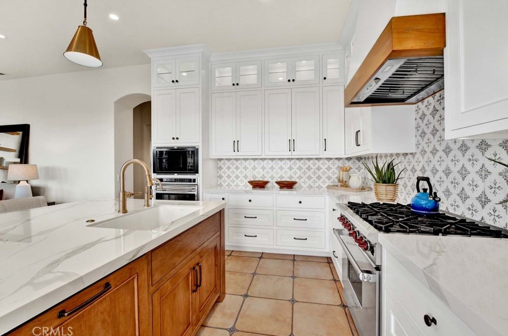 2424 San Miguel Dr, Orange CA  92867-8600 exterior