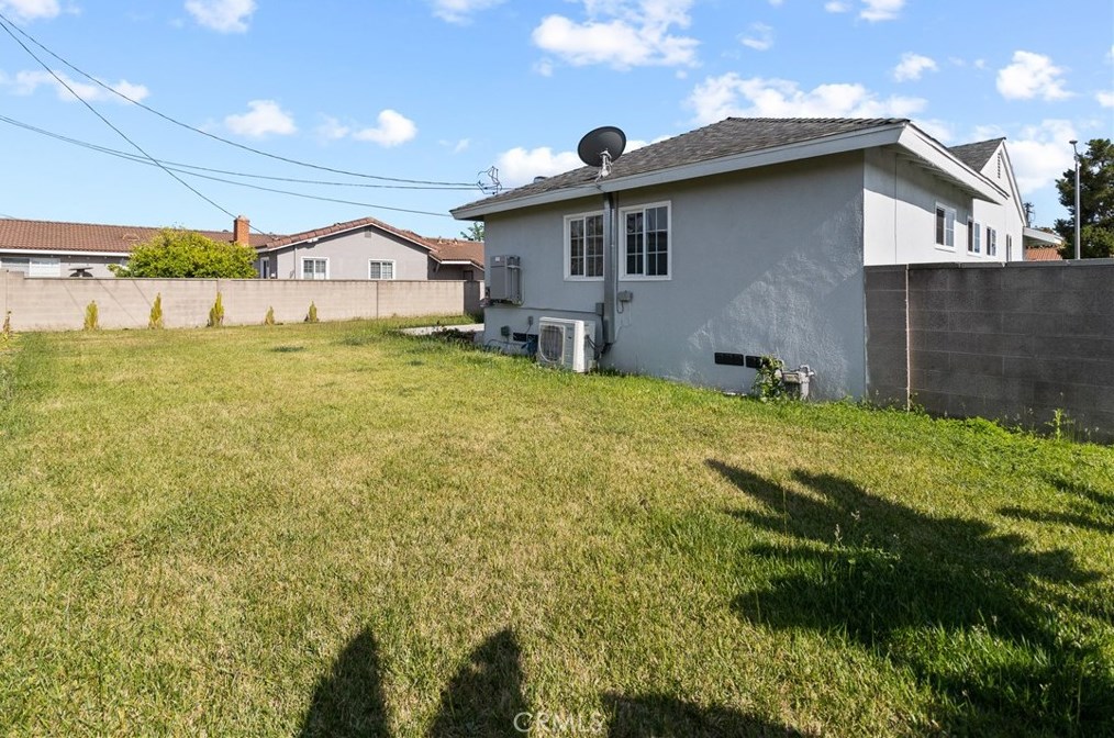 3181 Rome Ave, Anaheim CA  92804-3810 exterior