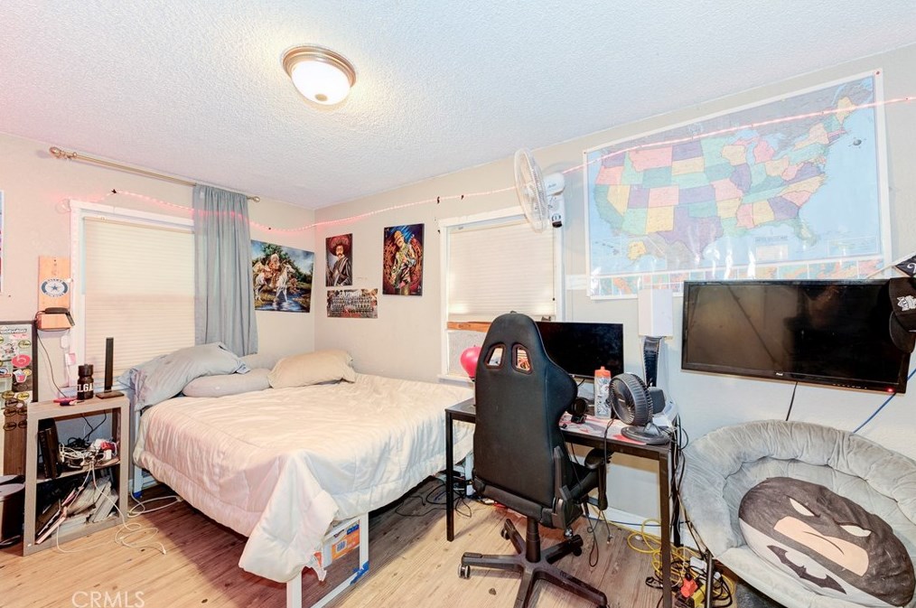 10232 Keller Ave, Riverside CA 92503-2202 exterior