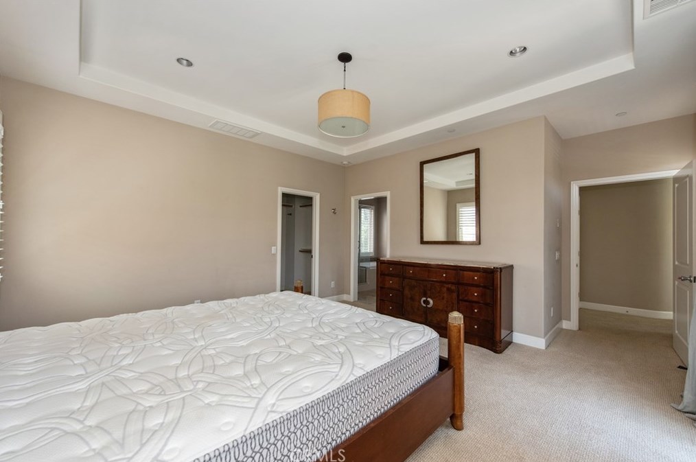 61 Thornapple, Irvine CA  92620-3337 exterior