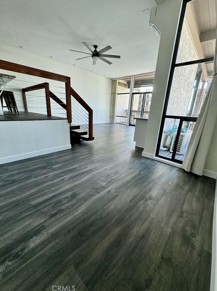 7137 Marina Pacifica Dr, Long Beach CA  90803-7008 exterior