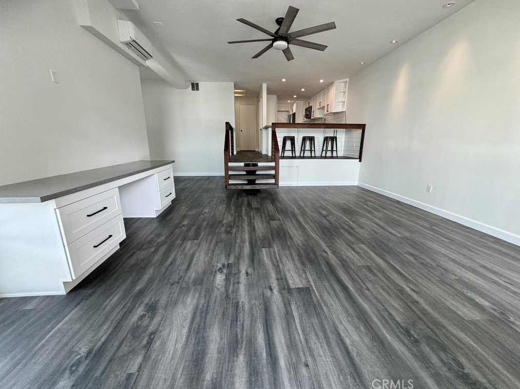 7137 Marina Pacifica Dr, Long Beach CA  90803-7008 exterior