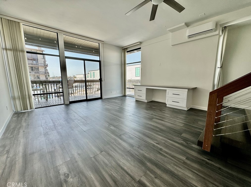 7137 Marina Pacifica Dr, Long Beach CA  90803-7008 exterior