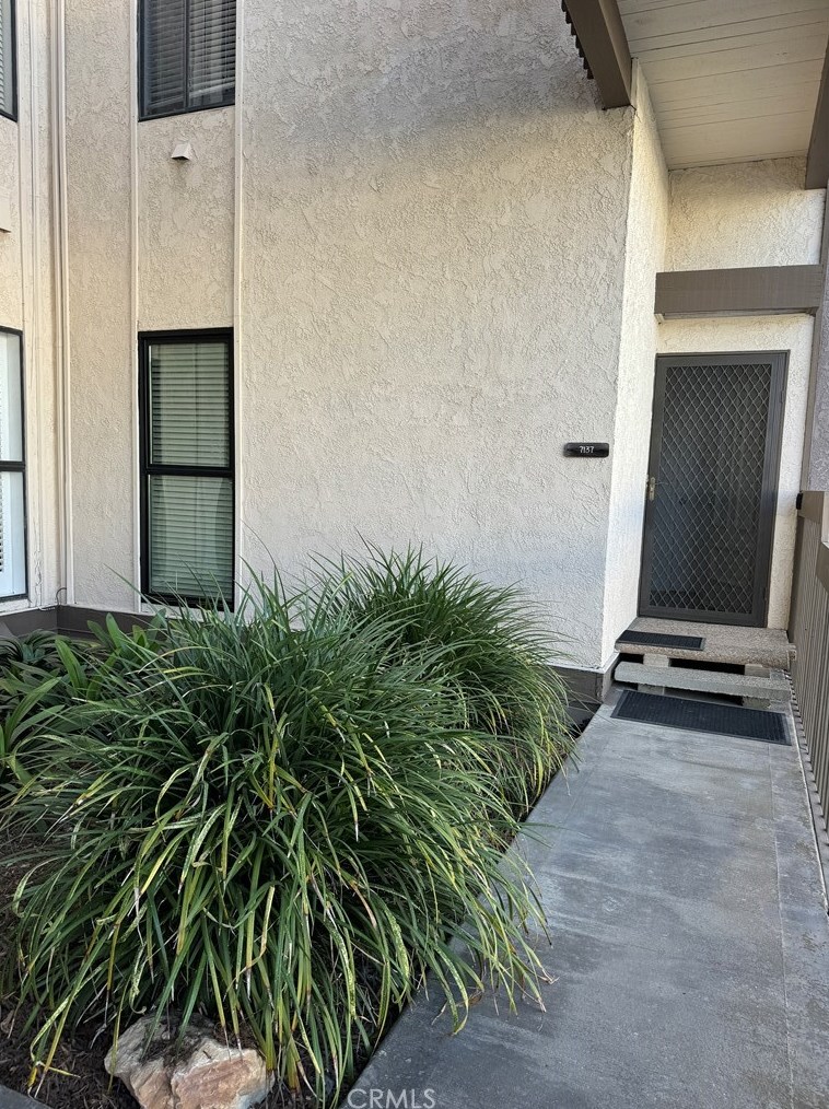 7137 Marina Pacifica Dr, Long Beach CA  90803-7008 exterior