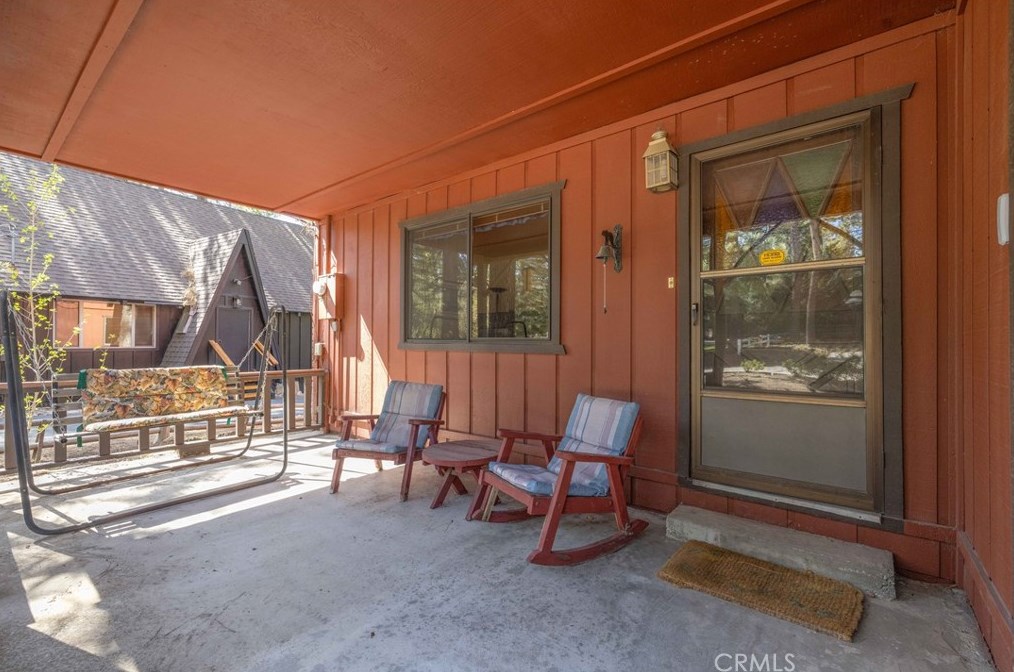 913 Mountain Ln, Big Bear City CA  92314 exterior