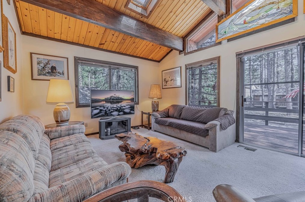 913 Mtn Ln, Big Bear City CA  92314-9110 exterior