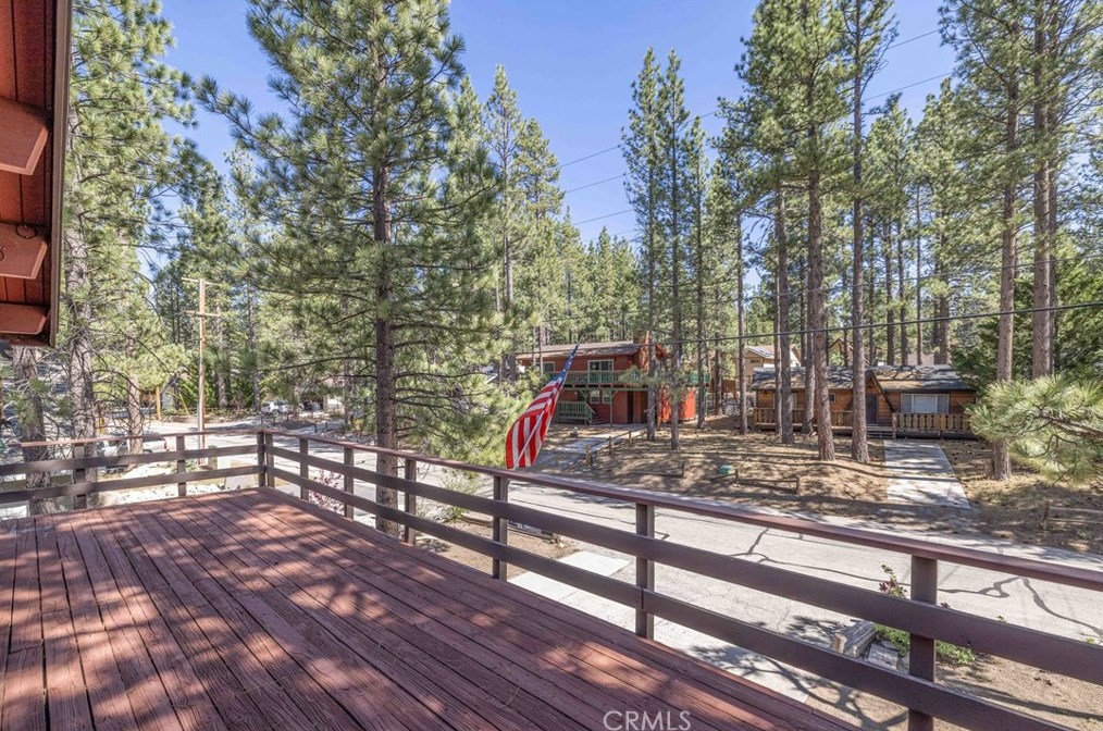 913 Mtn Ln, Big Bear City CA  92314-9110 exterior