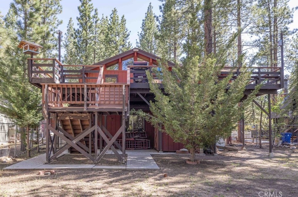 913 Mtn Ln, Big Bear City CA  92314-9110 exterior