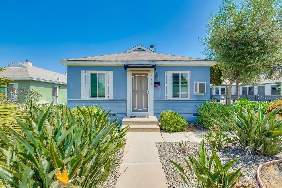 4134 Jacinto Way, Long Beach CA  90815-2628 exterior