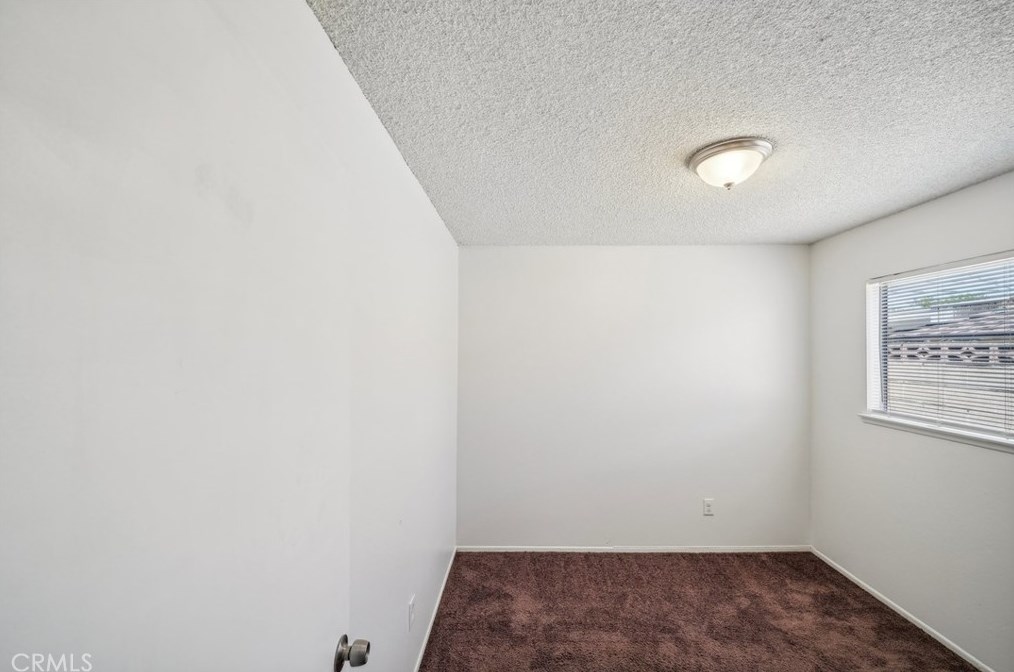 37253 Mahonia Ave, Palmdale CA  93552-4540 exterior