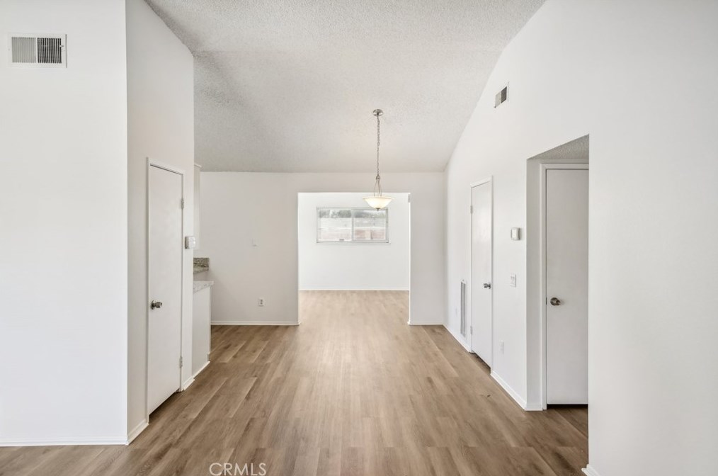 37253 Mahonia Ave, Palmdale CA  93552-4540 exterior