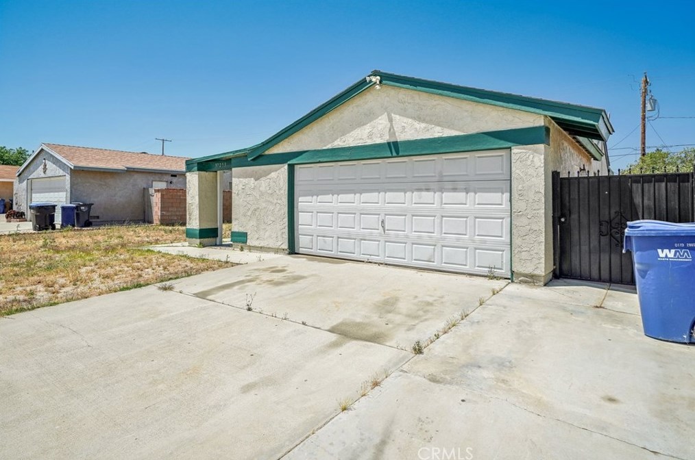 37253 Mahonia Ave, Palmdale CA  93552-4538 exterior