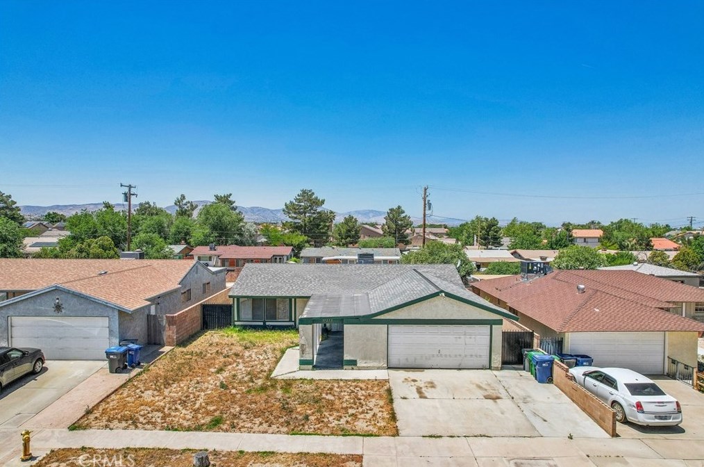 37253 Mahonia Ave, Palmdale CA  93552-4540 exterior