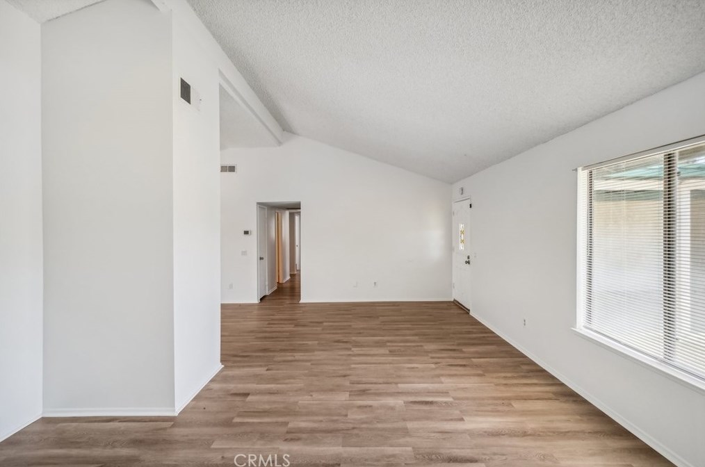 37253 Mahonia Ave, Palmdale CA  93552-4540 exterior