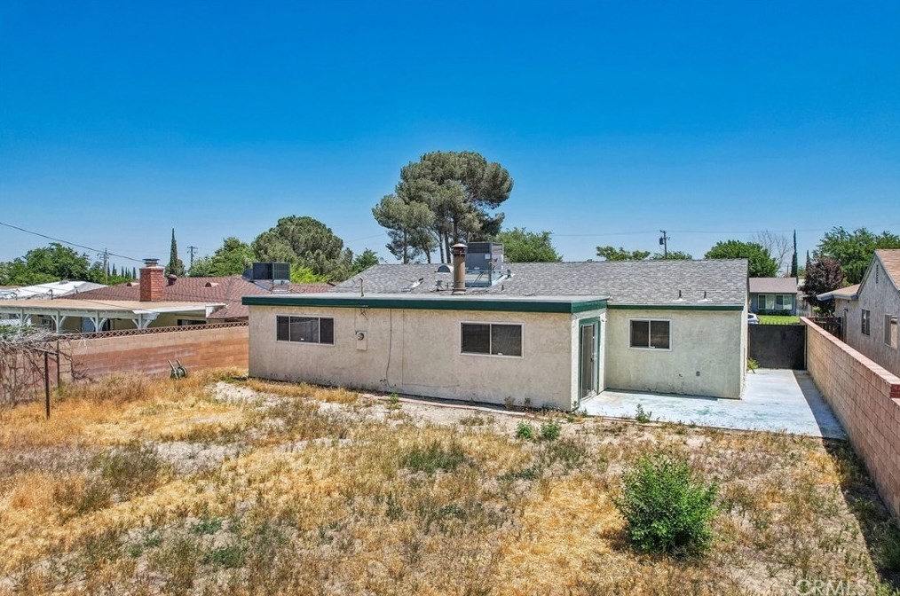 37253 Mahonia Ave, Palmdale CA  93552-4540 exterior
