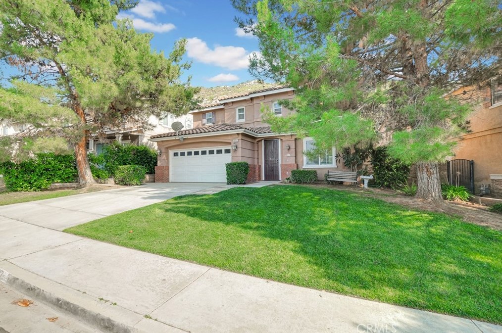 16517 Gala Ave, Fontana CA  92337-1525 exterior