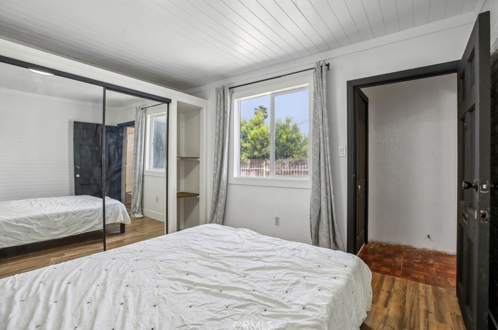 849 94th St, Los Angeles CA  90044-4701 exterior
